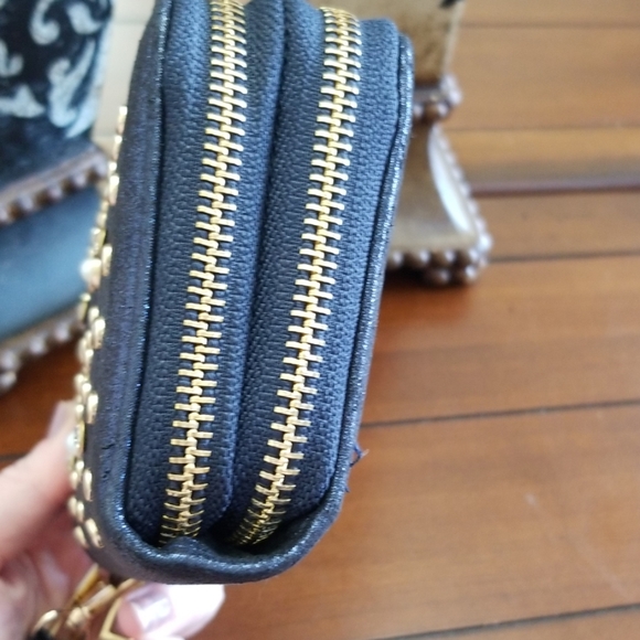 METALLIC BLUE π WRISTLET - Picture 4 of 8